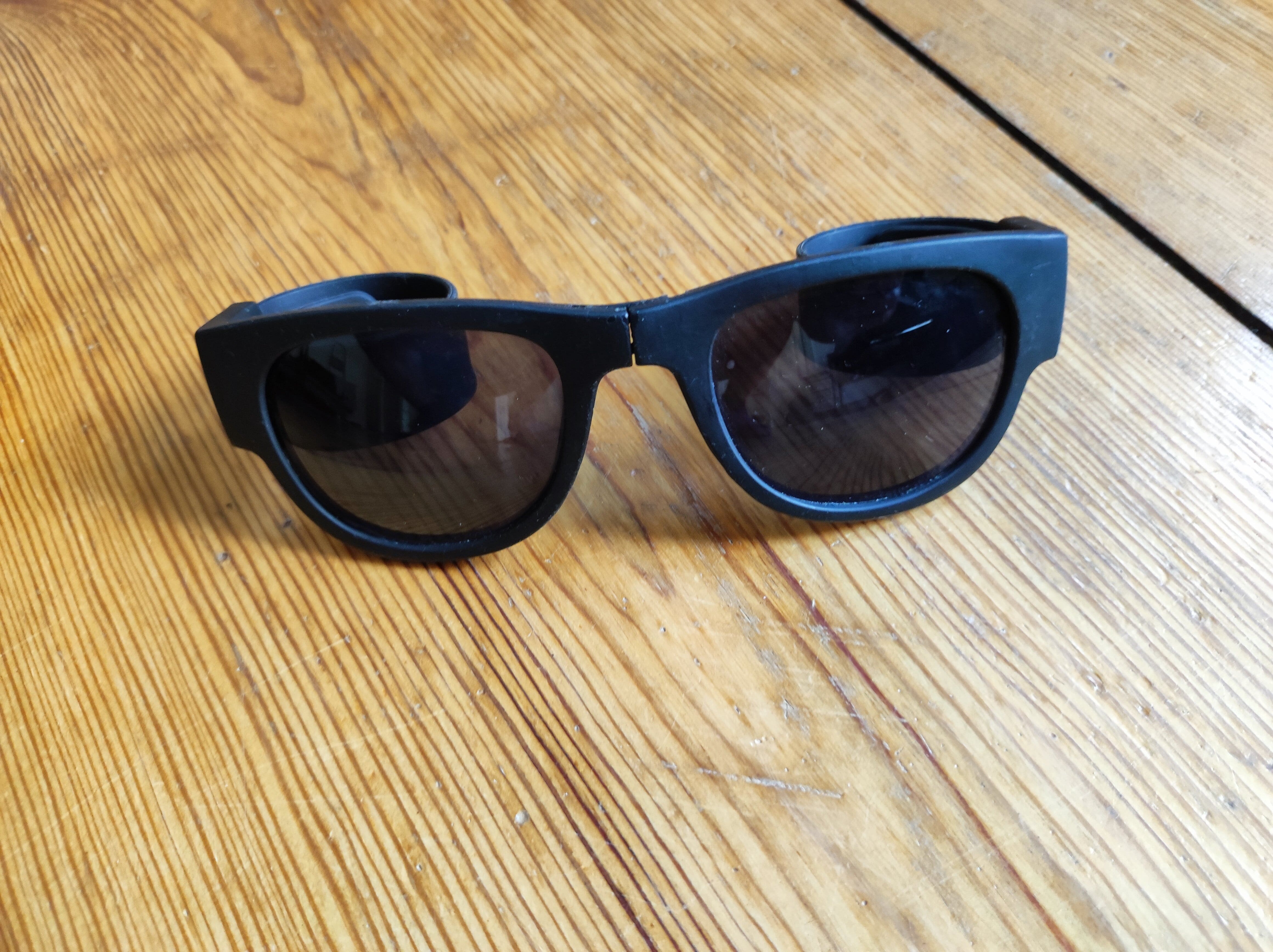 foldable sunglasses